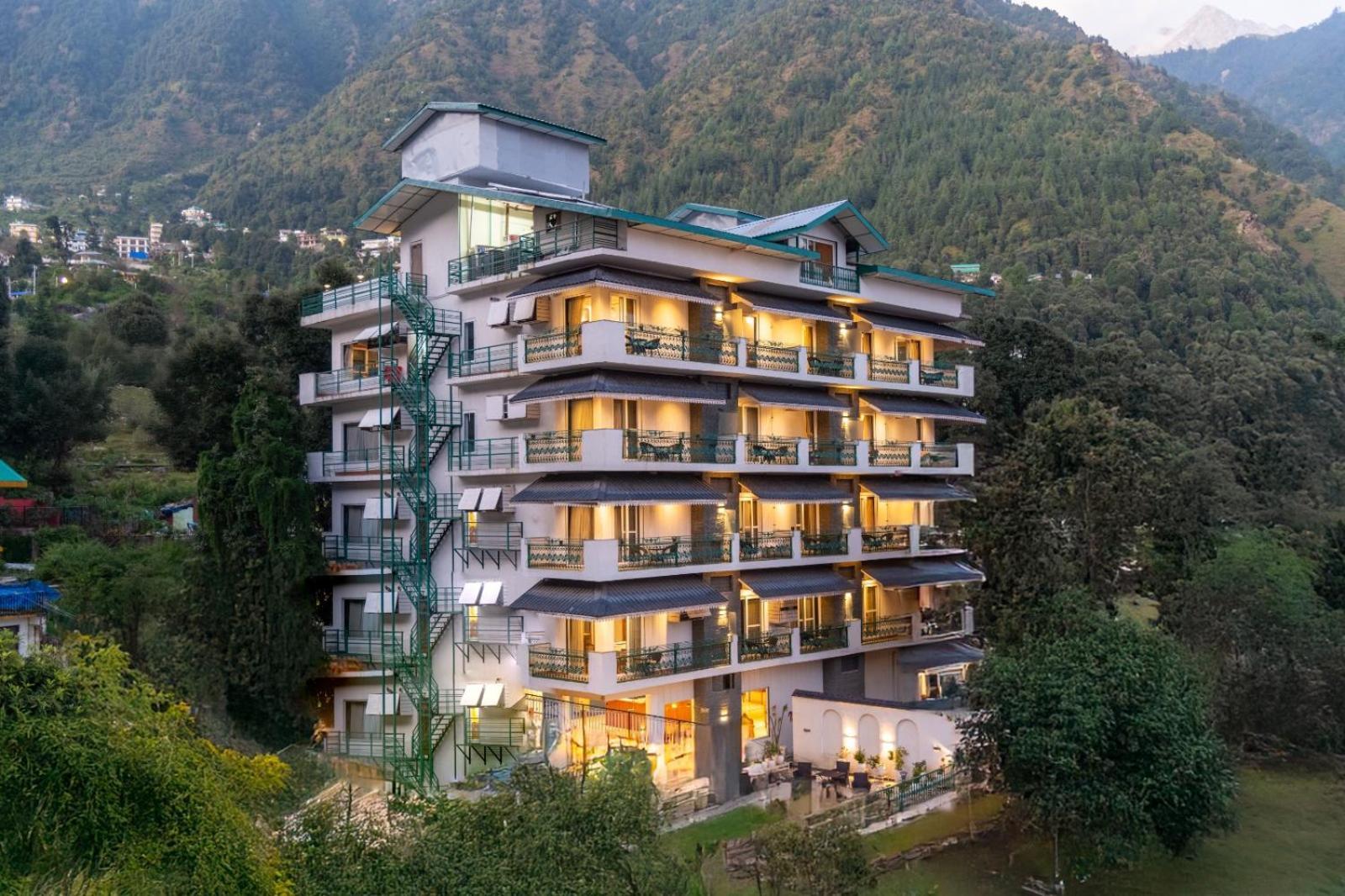 Quality Inn By Lawrence Hotels Dharamshala Esterno foto